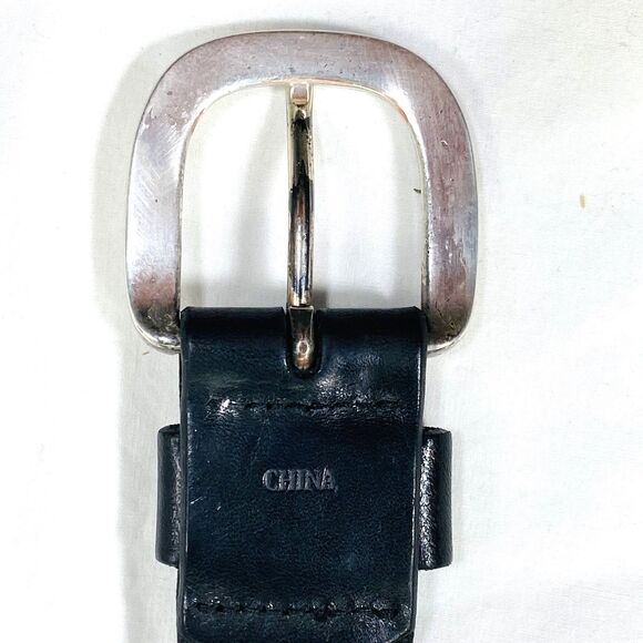 Fossil Vtg Logo Belt Skinny Black Leather Silver M L Unisex fits 31-35.5 waist - Picture 11 of 13